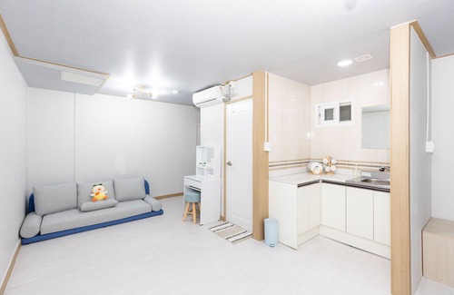 Gunsan House | Welcome to Dashim Guest House: Family-Friendly Getaway