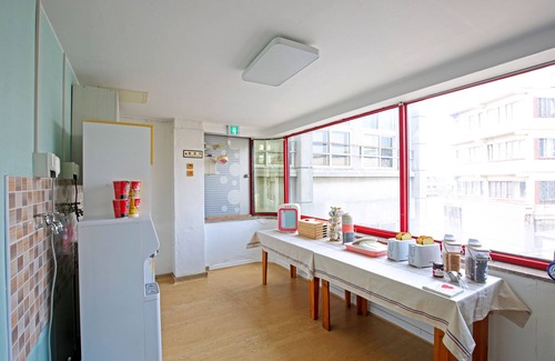 Gunsan House | Welcome to Dashim Guest House: Family-Friendly Getaway