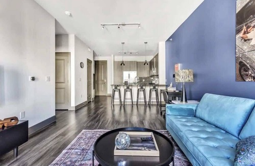 Richardson Apartment | Inviting 1BR Suite with Pool, Gym & Breakfast Included