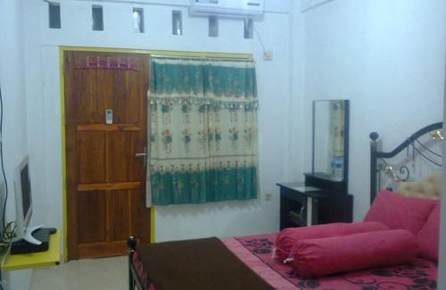 Ende House | Budget-Friendly Dasi Guesthouse with Breakfast & Family Amenities
