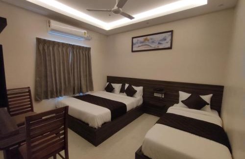 Periyur Hotel | Discover Comfort at Dass Paradise: Family-Friendly Retreat