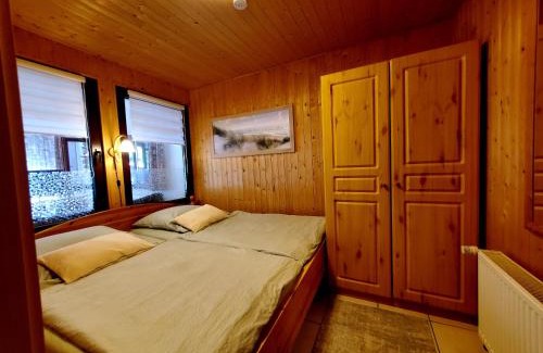 Loissin House | Relax at Dat Huus Gitti: Oceanfront, Pet-Friendly Escape