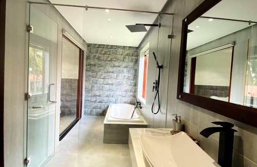 La Gi Resort | Relax at Dat Lanh Resort with Ocean Views and Spa Access