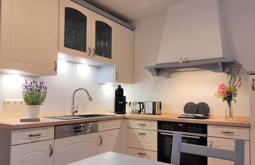 Soltau Apartment | Relaxed Retreat at Dat tweete Tohuus - Guest Rated 9.8