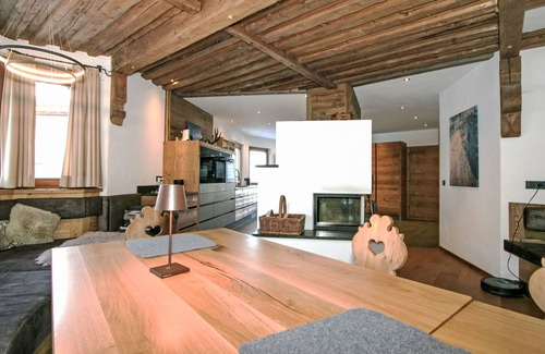 Emberg House | Data.Castle - Ski in Ski out by Interhome