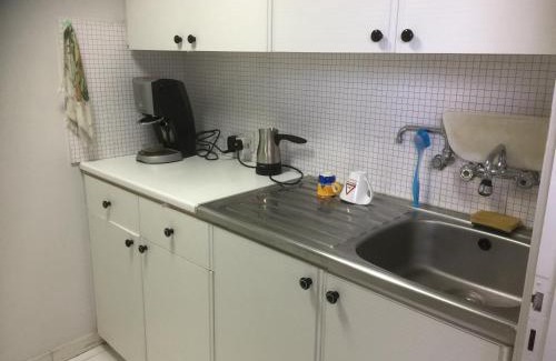 Nicosia House | Budget-Friendly Datacom Guest House with Restaurant & Kitchen