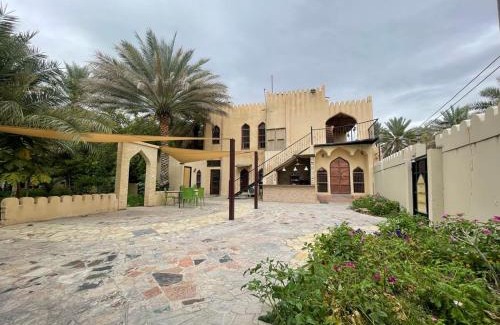 Nizwa House | Family-Friendly Getaway at Date Palm Inn – Rated 8.3/10