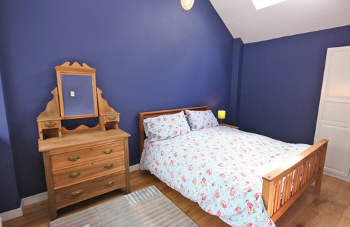 Dornock Cottage | Dating back to 1740 this lovely detached single storey cottage leads down to the Solway Firth.