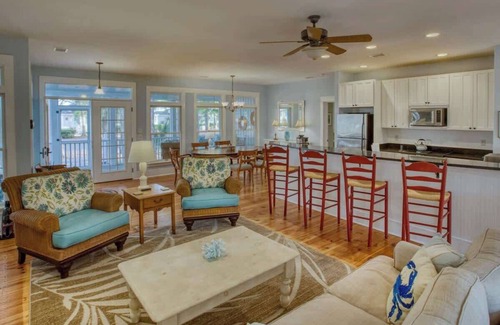 Melrose on the Beach Cottage | Inviting Cottage with Ocean View & Huge Porch for Relaxation
