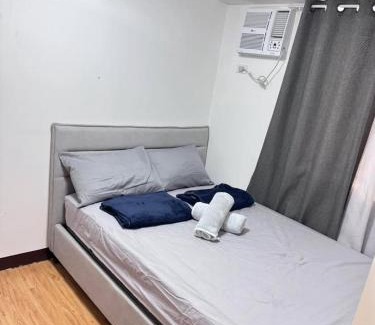Sasa Hotel | Davao 1BR Condo for 4 with Pool Near SM Lanang and Airport