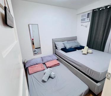 Sasa Hotel | Davao 1BR Condo for 4 with Pool Near SM Lanang and Airport