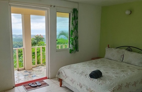 Apia Cabin | Eco-Friendly Retreat at Dave Parker's Eco Lodge with Pool
