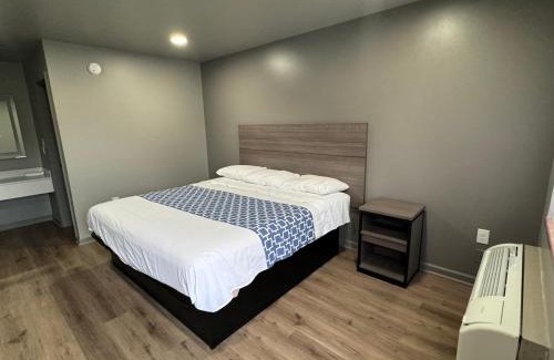 Lawrenceburg Hotel | Family-Friendly Getaway at David Crockett Motel