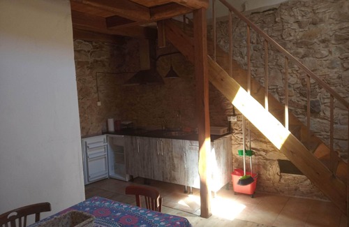 Rubia Apartment | David House: Pet-Friendly Retreat with Lake Views and Spa