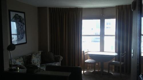 Myrtle Beach Hotel | Discover David's Landing: Family-Friendly with Pool & Hot Tub