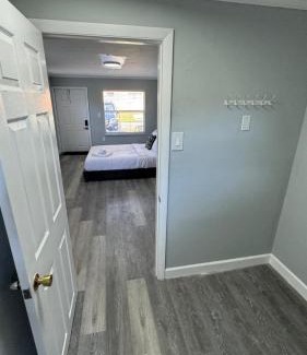 Croissant Park House | Pet-Friendly Retreat at Davie Spring for the Whole Family