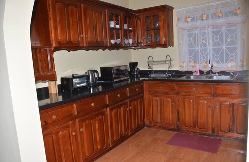 Lacovia House | Discover Davis Cottage in Beautiful Brompton, Jamaica