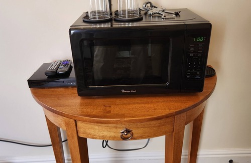 Somerville House | Eco-Friendly Davis Square Inn with Breakfast & Family Amenities