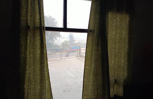 Faizabad Hotel | Pet-Friendly Daya Resort: Ideal for Families and Relaxation