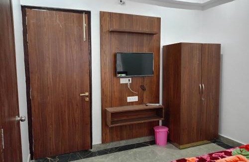 Faizabad Hotel | Pet-Friendly Daya Resort: Ideal for Families and Relaxation