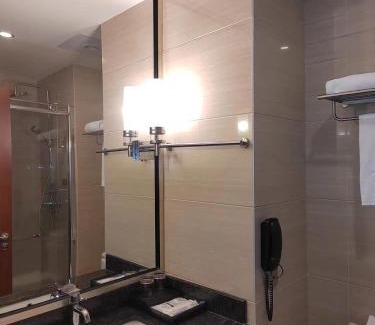 Huli Hotel | Discover Dayi Yihao Hotel: Family-Friendly and Accessible