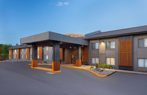 Heart of Missoula Hotel | Pet-Friendly Days Inn & Suites in Downtown Missoula