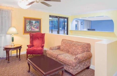 Andalusia Hotel | Family-Friendly Days Inn by Wyndham Andalusia with Pool