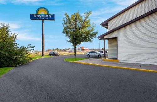 Ankeny Hotel | Discover Days Inn by Wyndham Ankeny - Pet Friendly Stay