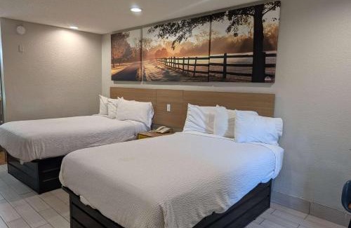 Arcadia Hotel | Pet-Friendly Retreat at Days Inn by Wyndham Arcadia