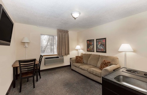 Atlantic Hotel | Family-Friendly Stay at Days Inn by Wyndham Atlantic