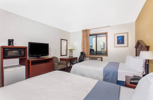 Austin Hotel | Enjoy Family-Friendly Comfort at Days Inn by Wyndham Austin