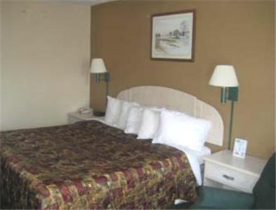 Bradenton Hotel | Pet-Friendly Days Inn by Wyndham with Oceanfront Views