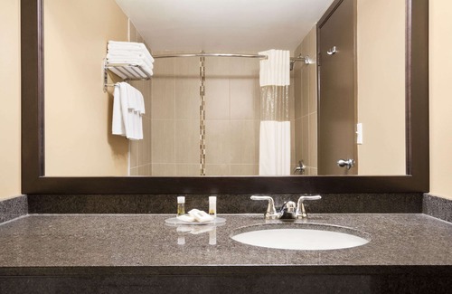 Montgomery Hotel | Comfortable Days Inn by Wyndham Calgary Northwest Awaits
