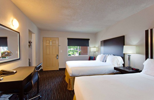 Chowchilla Hotel | Comfortable Days Inn by Wyndham: Gateway to Yosemite