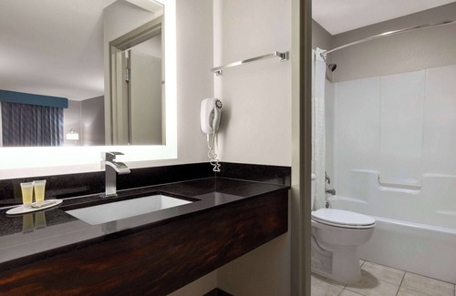 Covington Hotel | Comfortable Stays at Days Inn by Wyndham Covington