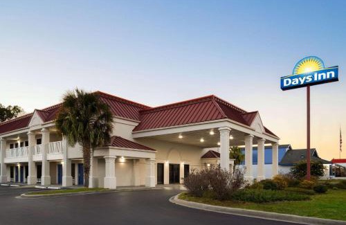 Dillon Hotel | Pet-Friendly Comfort at Days Inn by Wyndham Dillon