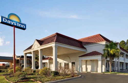 Dillon Hotel | Pet-Friendly Comfort at Days Inn by Wyndham Dillon