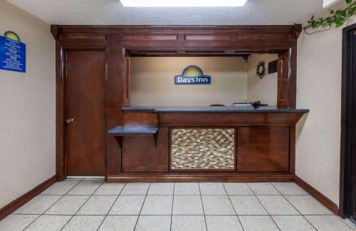 El Reno Hotel | Comfortable Stay at Days Inn by Wyndham El Reno, Pet Friendly