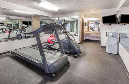 El Reno Hotel | Comfortable Stay at Days Inn by Wyndham El Reno, Pet Friendly