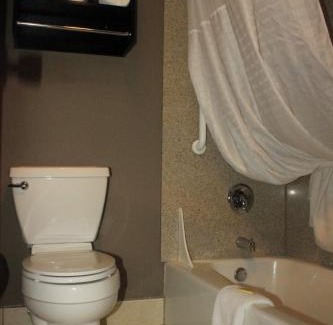 Elko Hotel | Comfortable Days Inn by Wyndham Elko - Family-Friendly Stay
