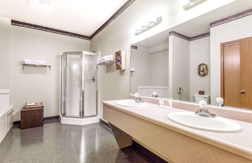 Ellensburg Hotel | Comfortable Stay at Days Inn by Wyndham Ellensburg