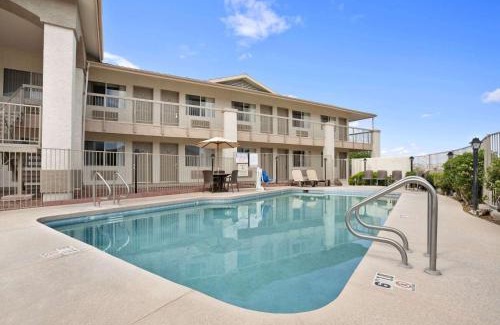 Globe Hotel | Comfort and Convenience at Days Inn by Wyndham Globe
