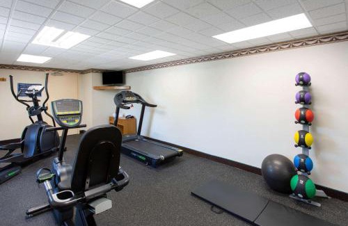 Hillsborough Hotel | Budget-Friendly Stay at Days Inn by Wyndham Hillsborough