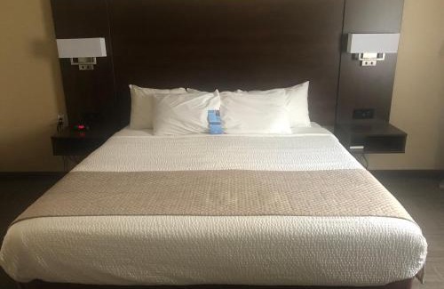 Hinton Hotel | Family-Friendly Days Inn by Wyndham Hinton - Great Reviews!