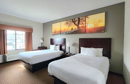 Clear Lake Shores Hotel | Discover Days Inn by Wyndham Kemah: Family-Friendly Getaway