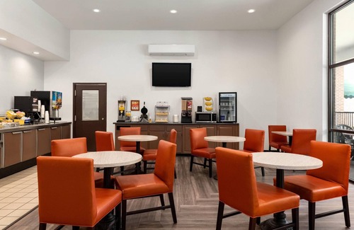 Lexington - Salisbury Hotel | Comfortable Stay at Days Inn by Wyndham Lexington