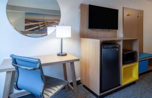 Lakeview Hotel | Family-Friendly Days Inn near Manassas Battlefield