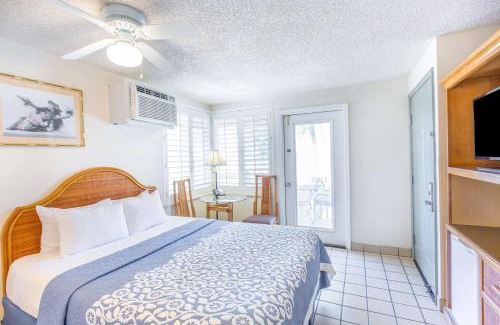 Kihei Hotel | Oceanfront Bliss at Days Inn by Wyndham Maui