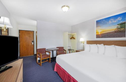 Monticello Hotel | Pet-Friendly Days Inn by Wyndham Monticello with Breakfast