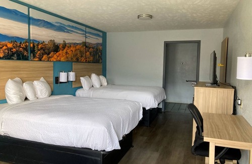 Morristown Hotel | Budget-Friendly Days Inn by Wyndham Morristown with Dining